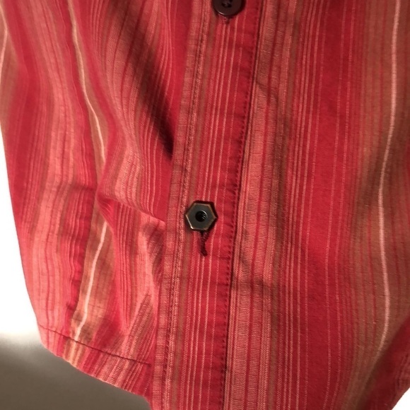 Mountain Hardwear Men’s Short Sleeve Button Down - Large - Picture 6 of 11